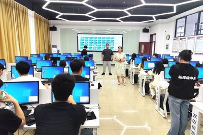 课程建设与教育软件开发 数字化教育的双轮驱动